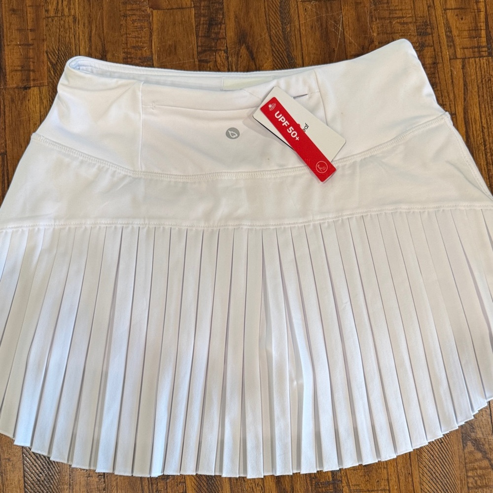 Baleaf White Pleated Women's Tennis Skirt Medium